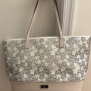 KATE SPADE leather shoulder big tote carry all bag ivory/ bone  & white detail